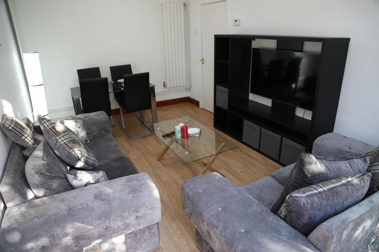 Cosy 3-Bed Bungalow Nec Airport Close To Amenities Бирмингам Екстериор снимка