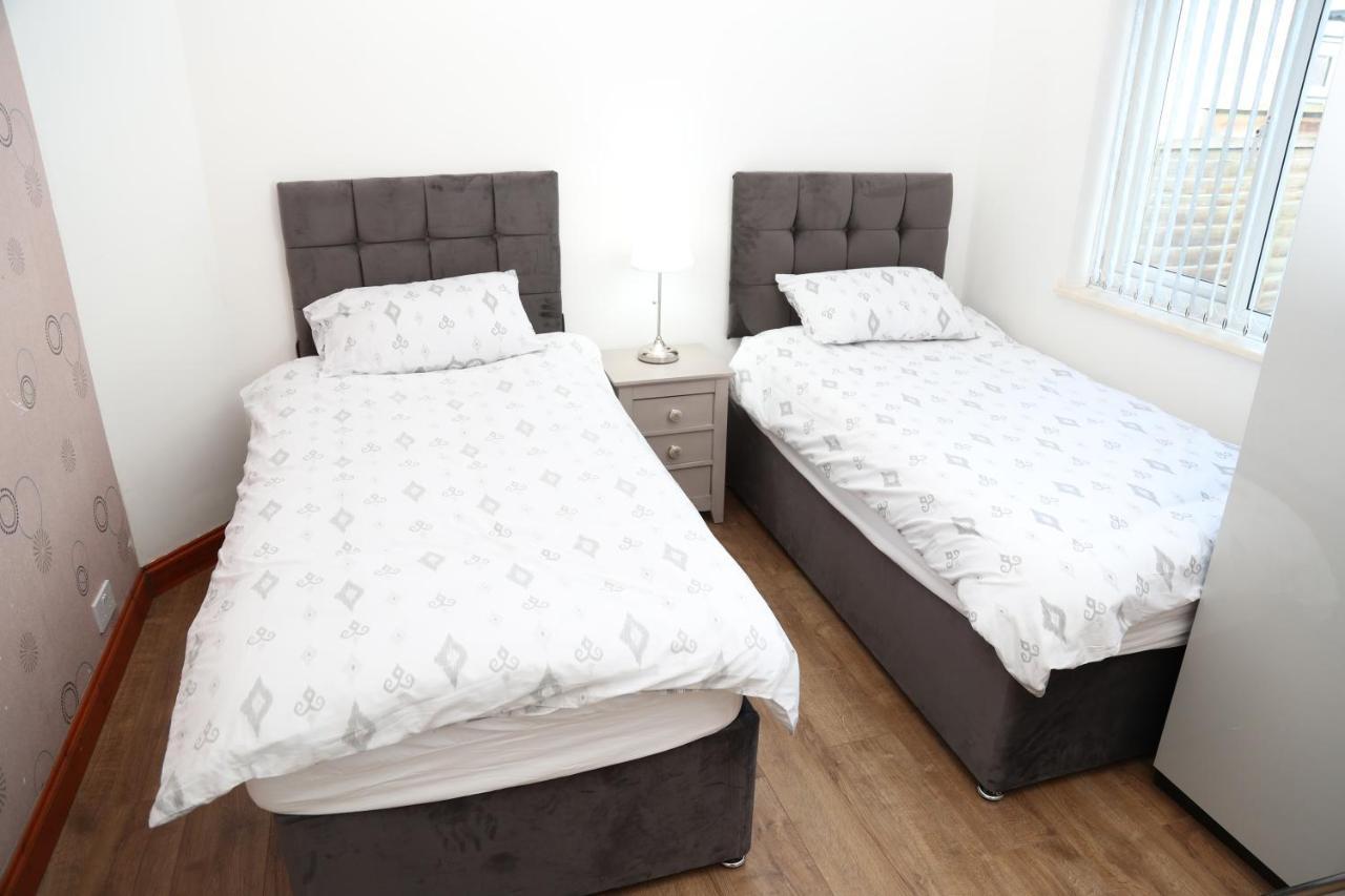 Cosy 3-Bed Bungalow Nec Airport Close To Amenities Бирмингам Екстериор снимка
